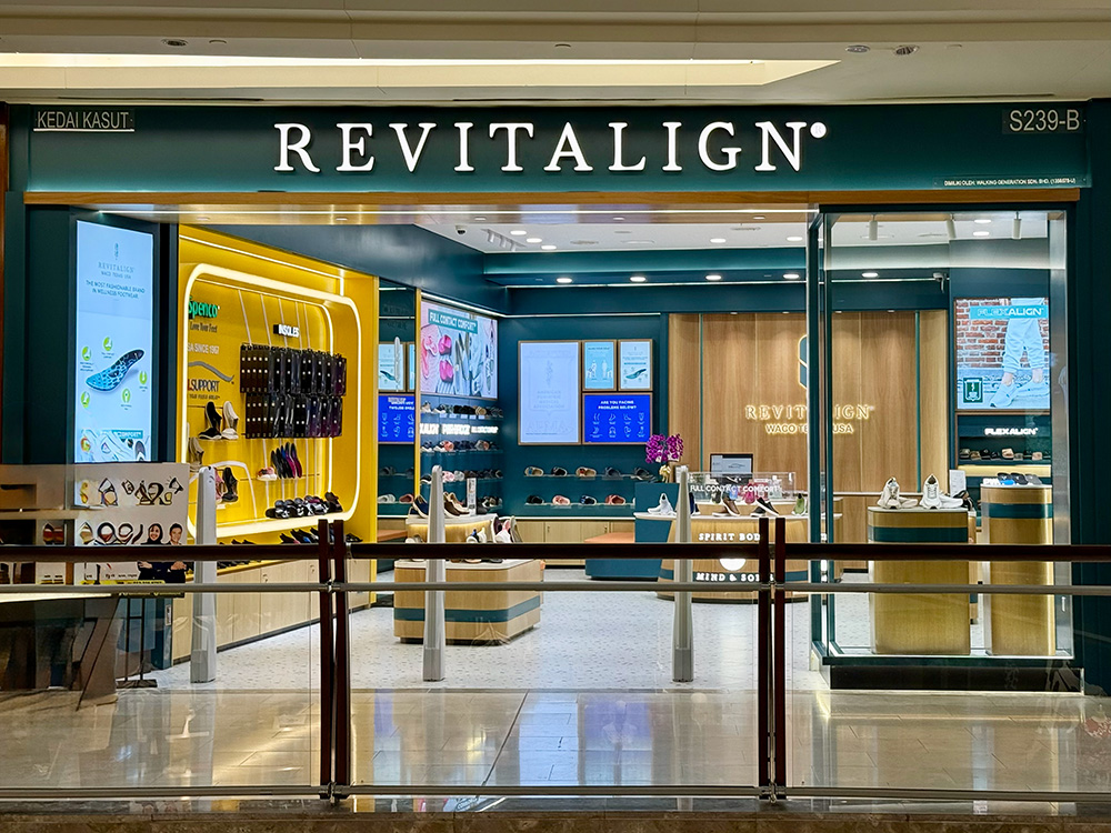 Revitalign-The-Gardens-Mall-Nov-2025-Watzman-renovation_4452